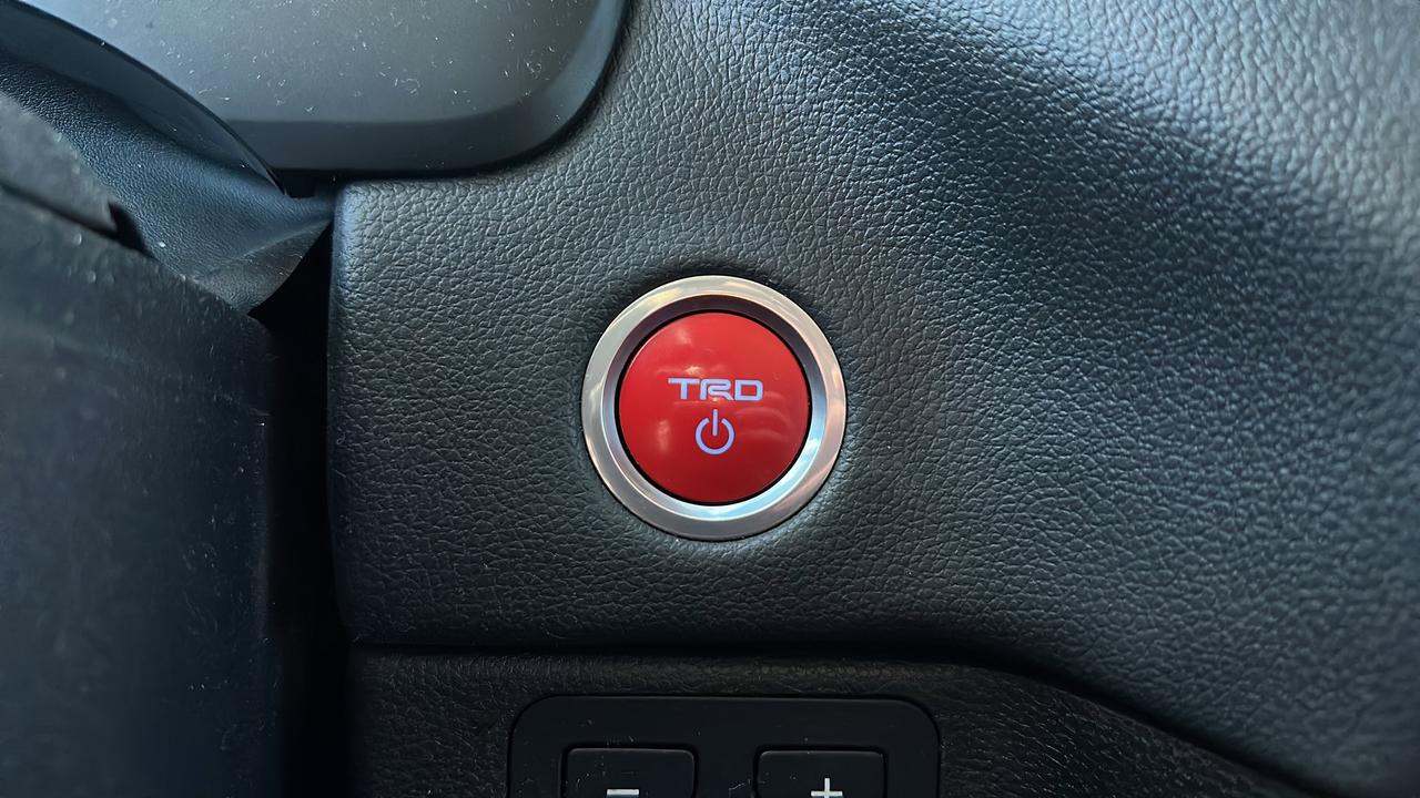 2024 Toyota Tundra 4x4 Crewmax Limited Hybrid Photo