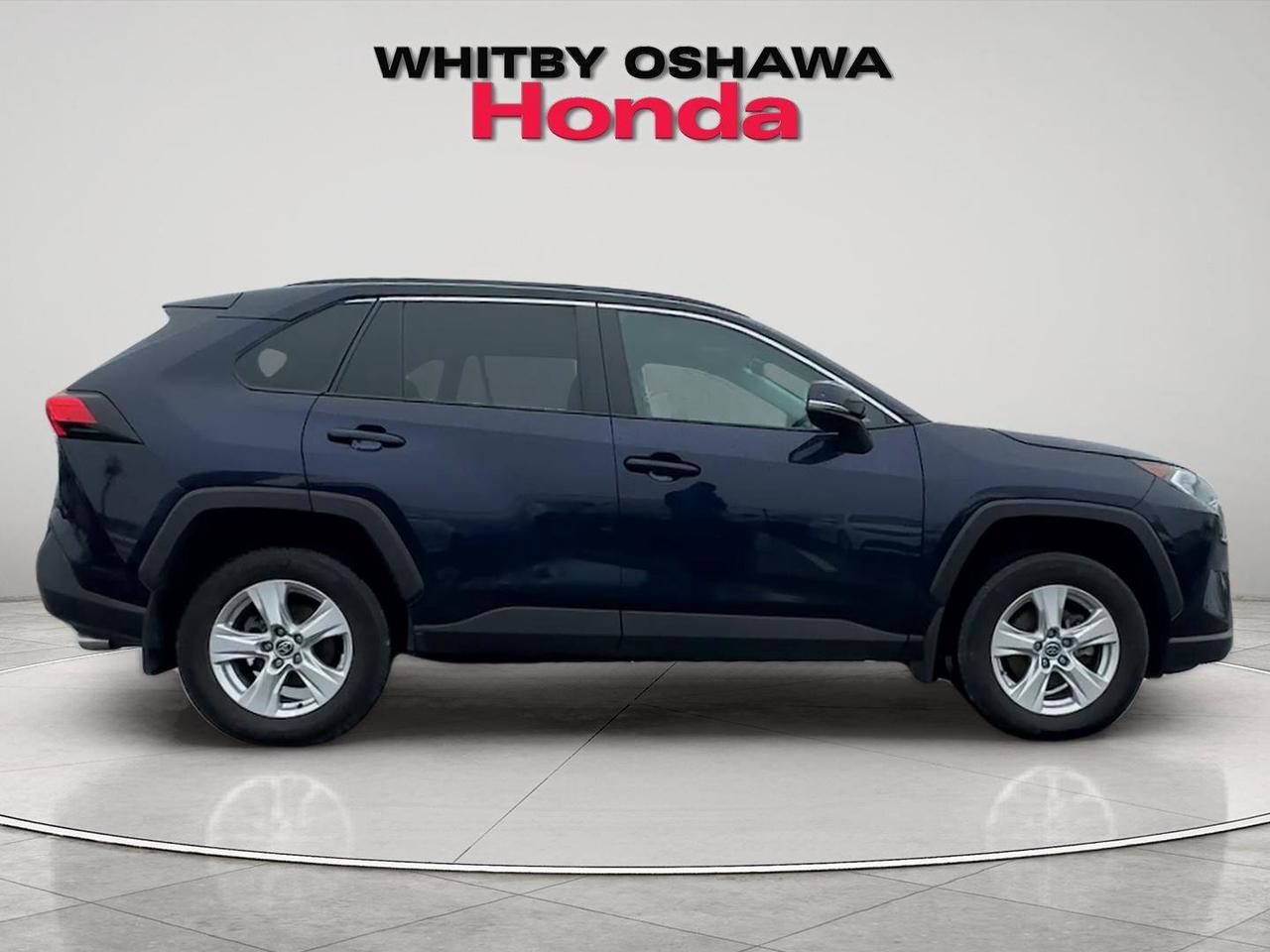 2021 Toyota RAV4 XLE AWD Photo3