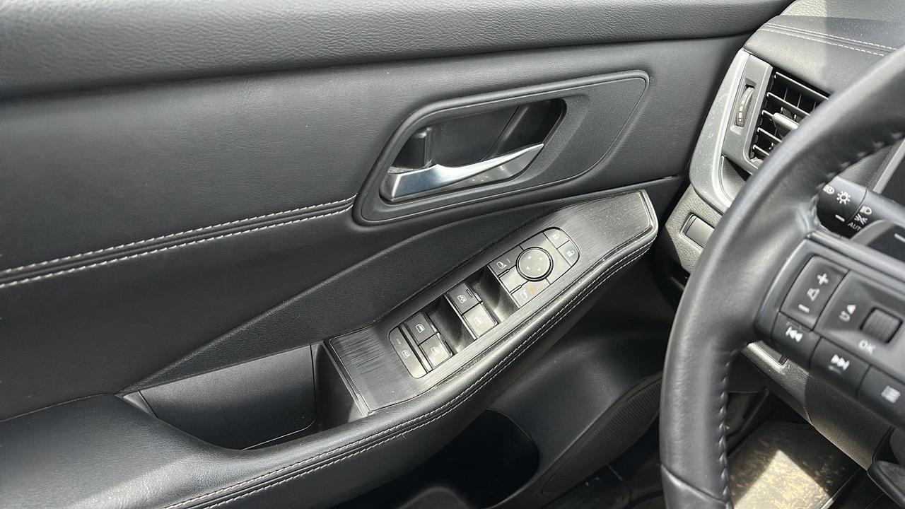 2024 Nissan Rogue AWD SV Moonroof Photo