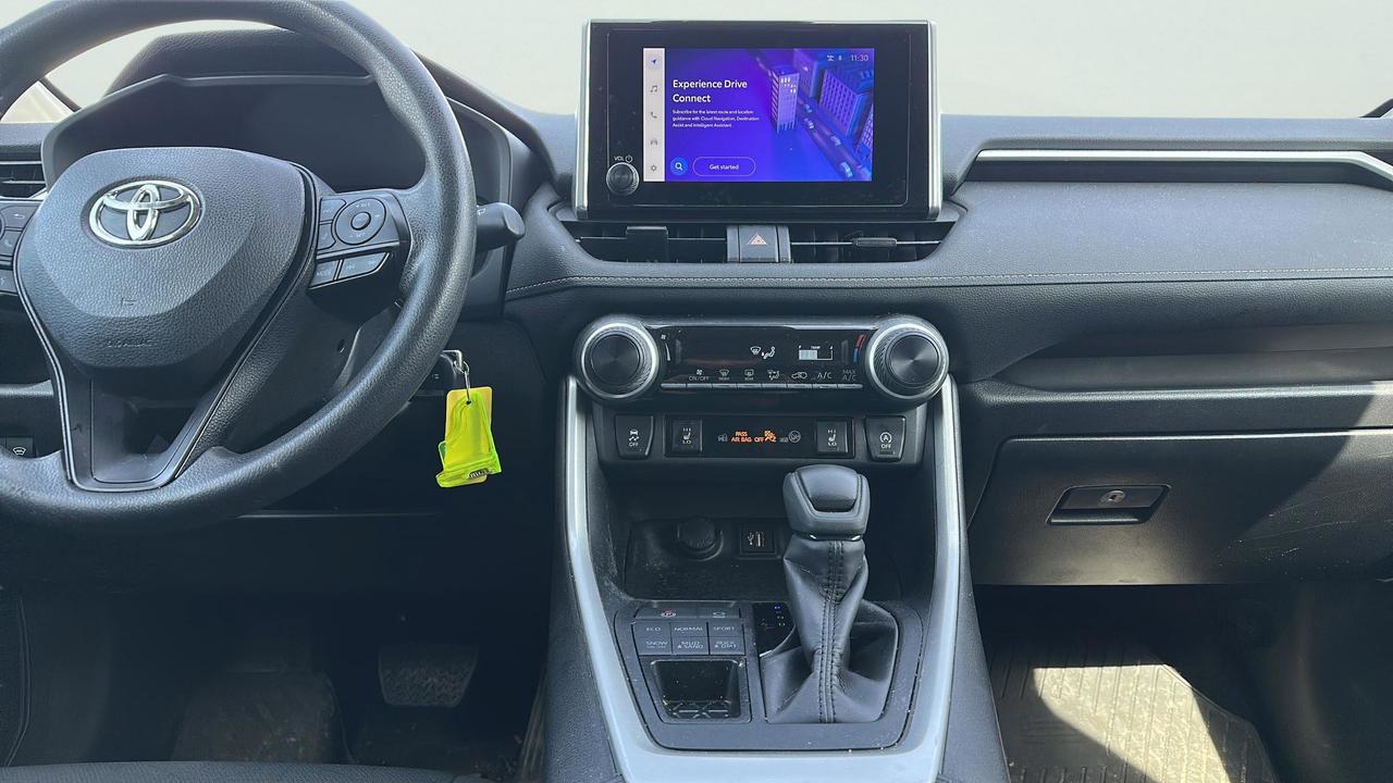 2024 Toyota RAV4 LE AWD Photo