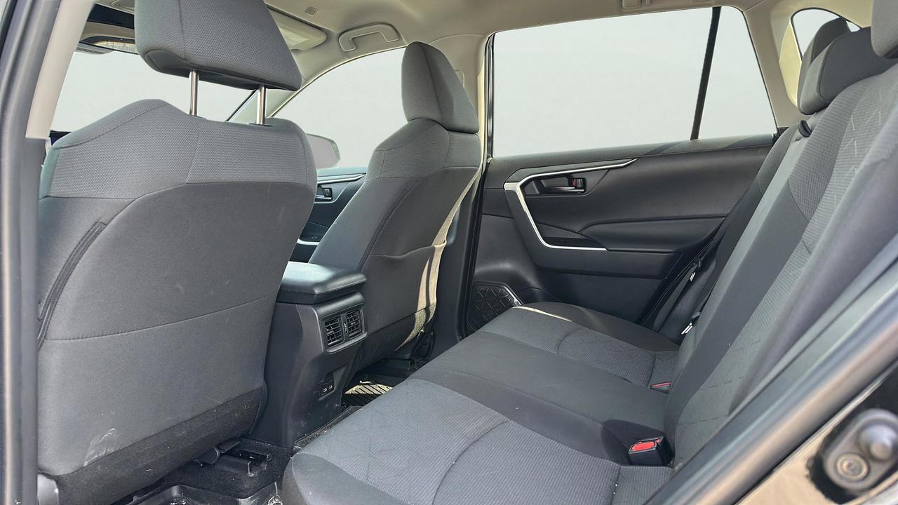 2024 Toyota RAV4 LE AWD Photo