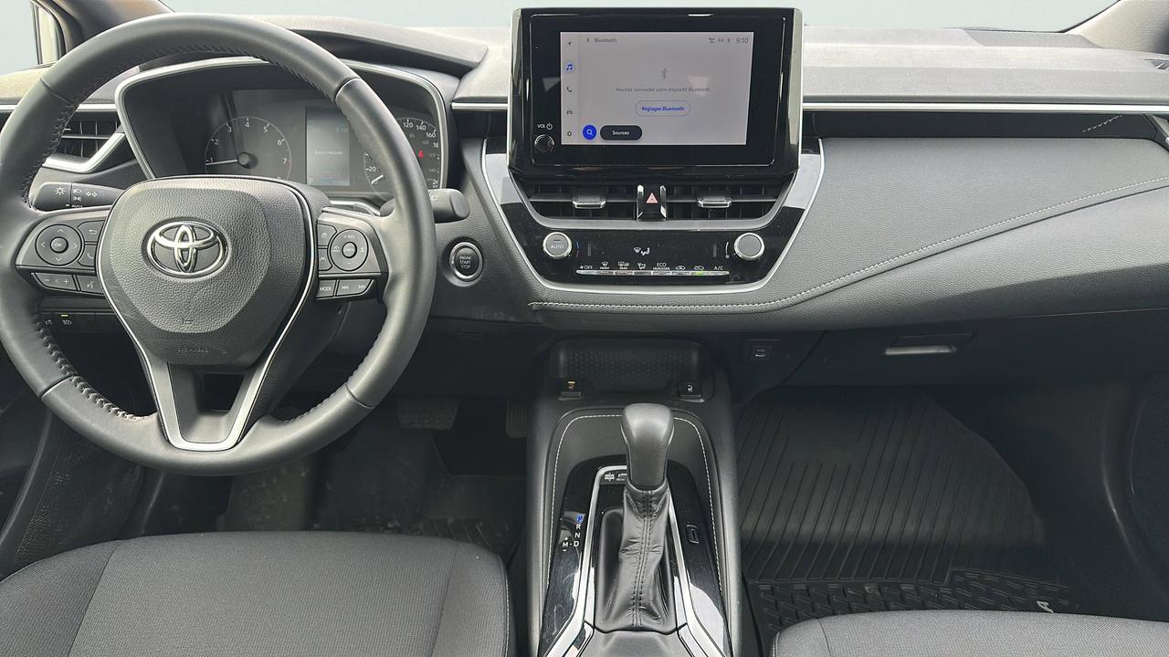 2025 Toyota Corolla Hatchback CVT Photo
