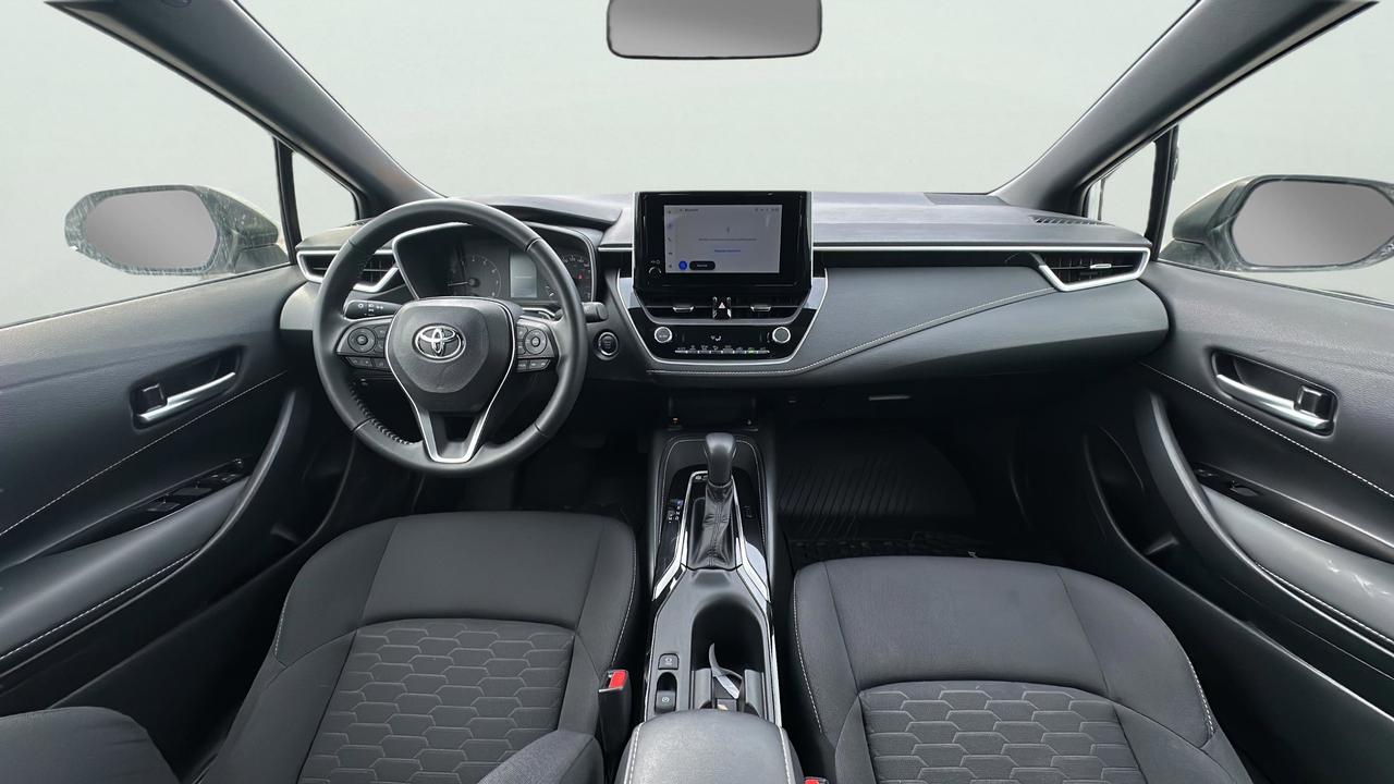 2025 Toyota Corolla Hatchback CVT Photo