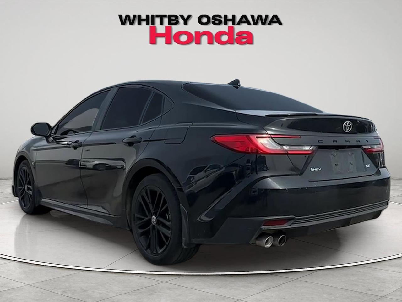 2025 Toyota Camry SE CVT Photo2