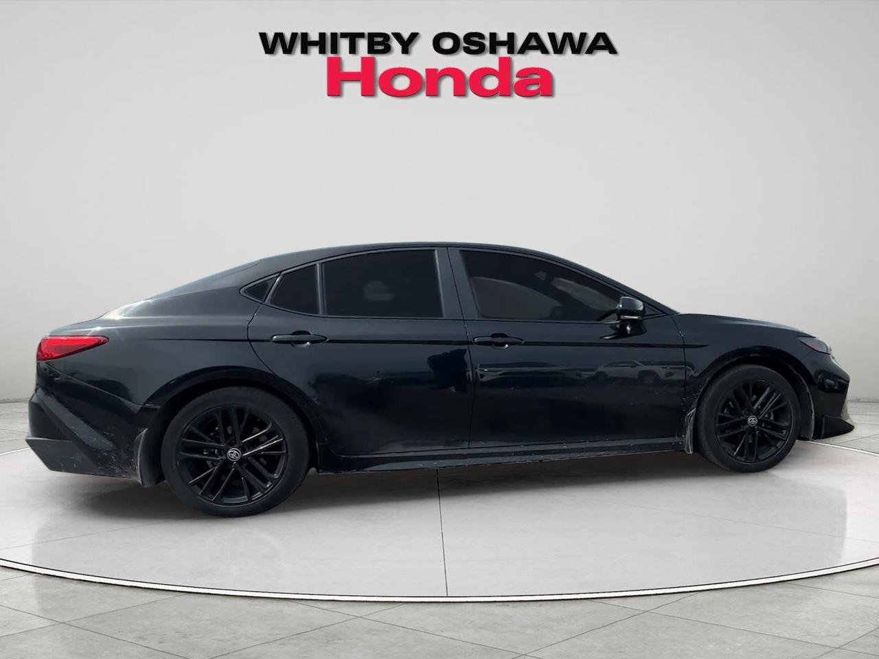 2025 Toyota Camry SE CVT Photo