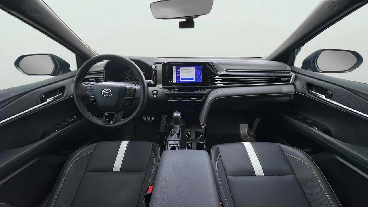 2025 Toyota Camry SE CVT Photo