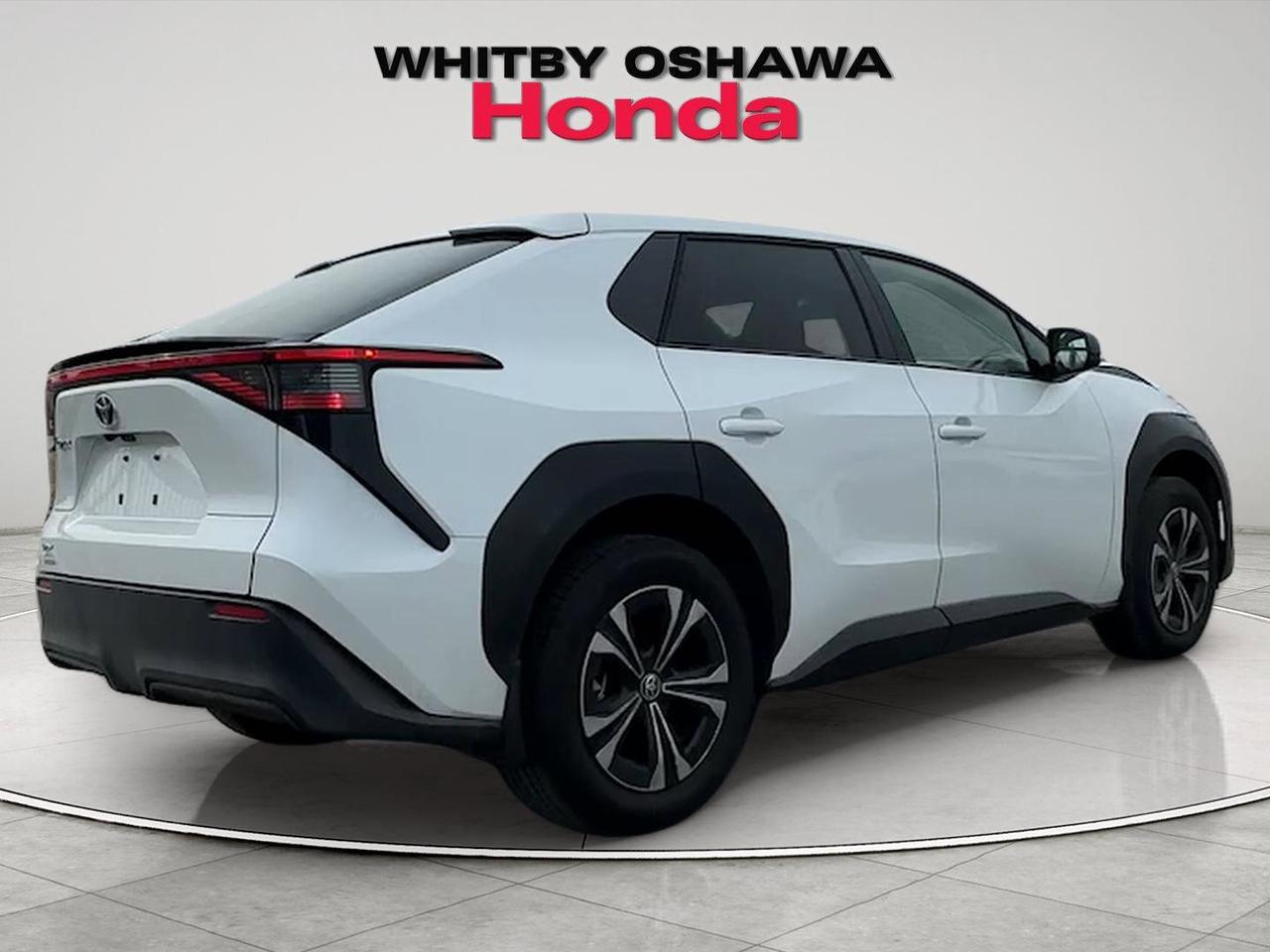 2025 Toyota bZ4X LE FWD Photo