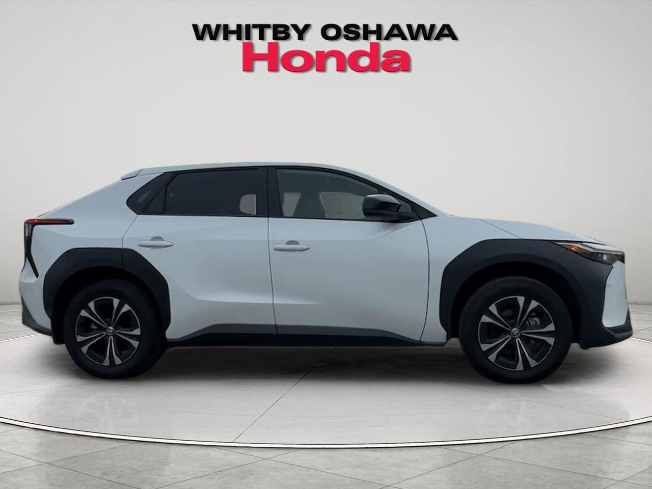 2025 Toyota bZ4X LE FWD Photo