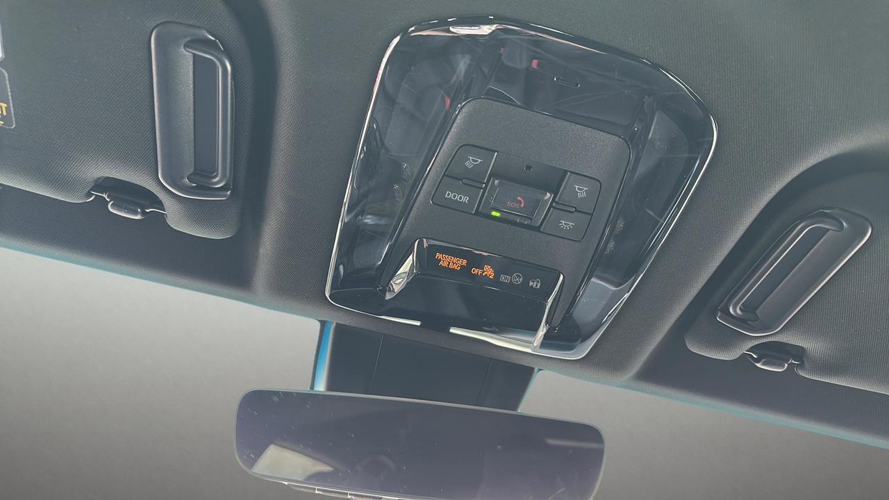 2023 Toyota Venza  Photo