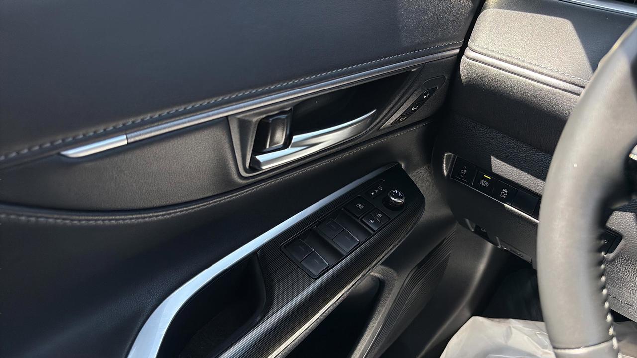 2023 Toyota Venza  Photo