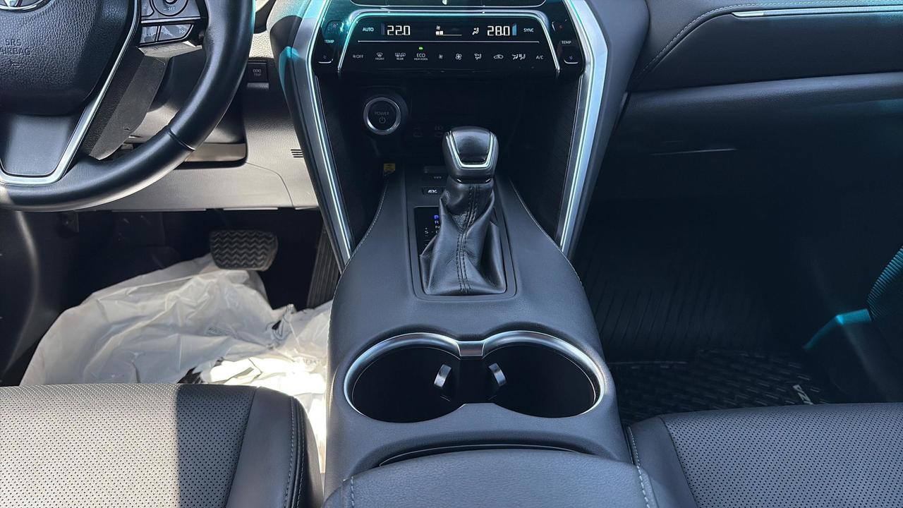2023 Toyota Venza  Photo
