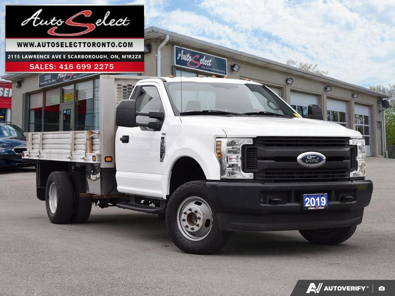 2019 Ford F-350 Chassis XL 4x4 - Superduty - Knapheide Flatbed - Clean Carfax Photo