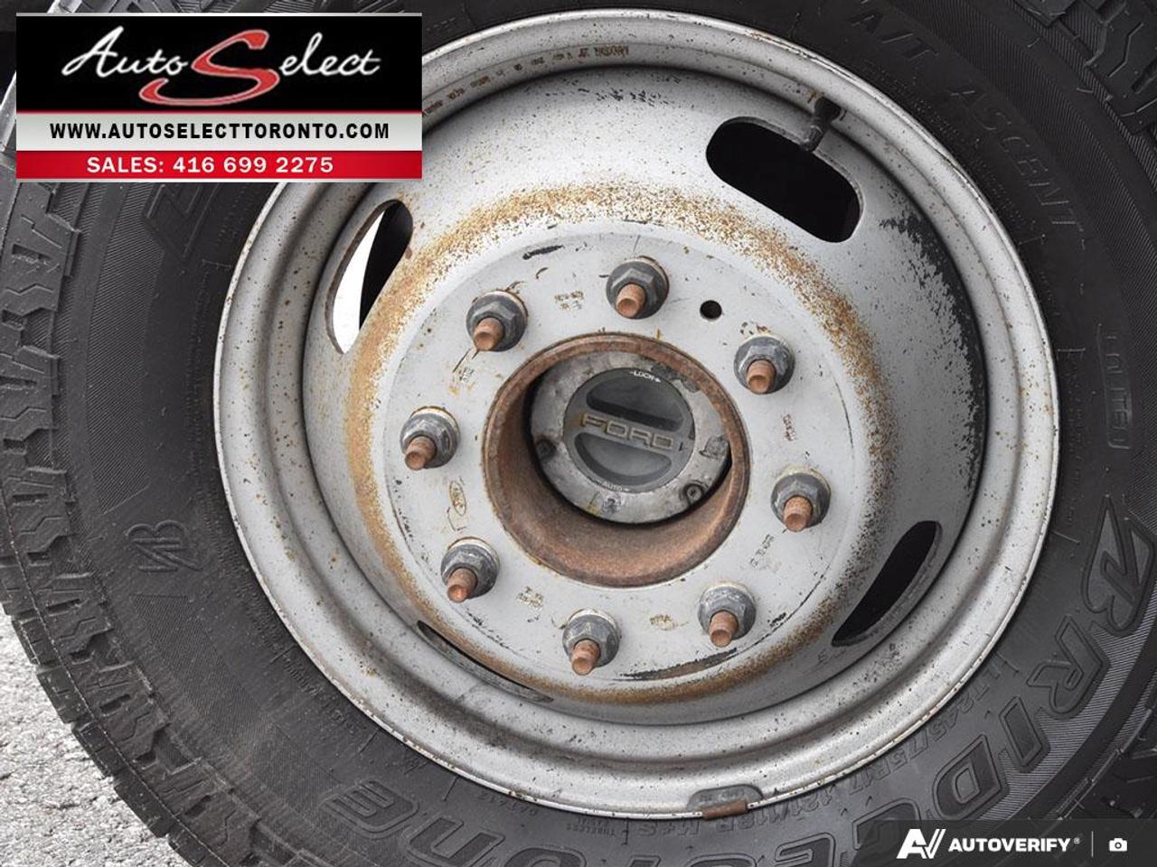 2019 Ford F-350 Chassis XL 4x4 - Superduty - Knapheide Flatbed - Clean Carfax Photo