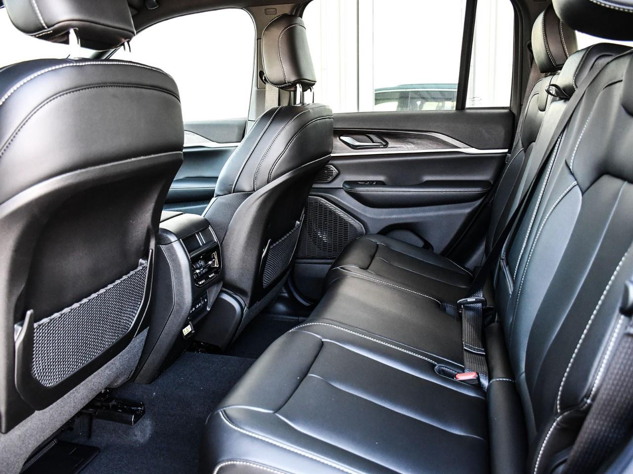 2026 Jeep Grand Cherokee  Photo