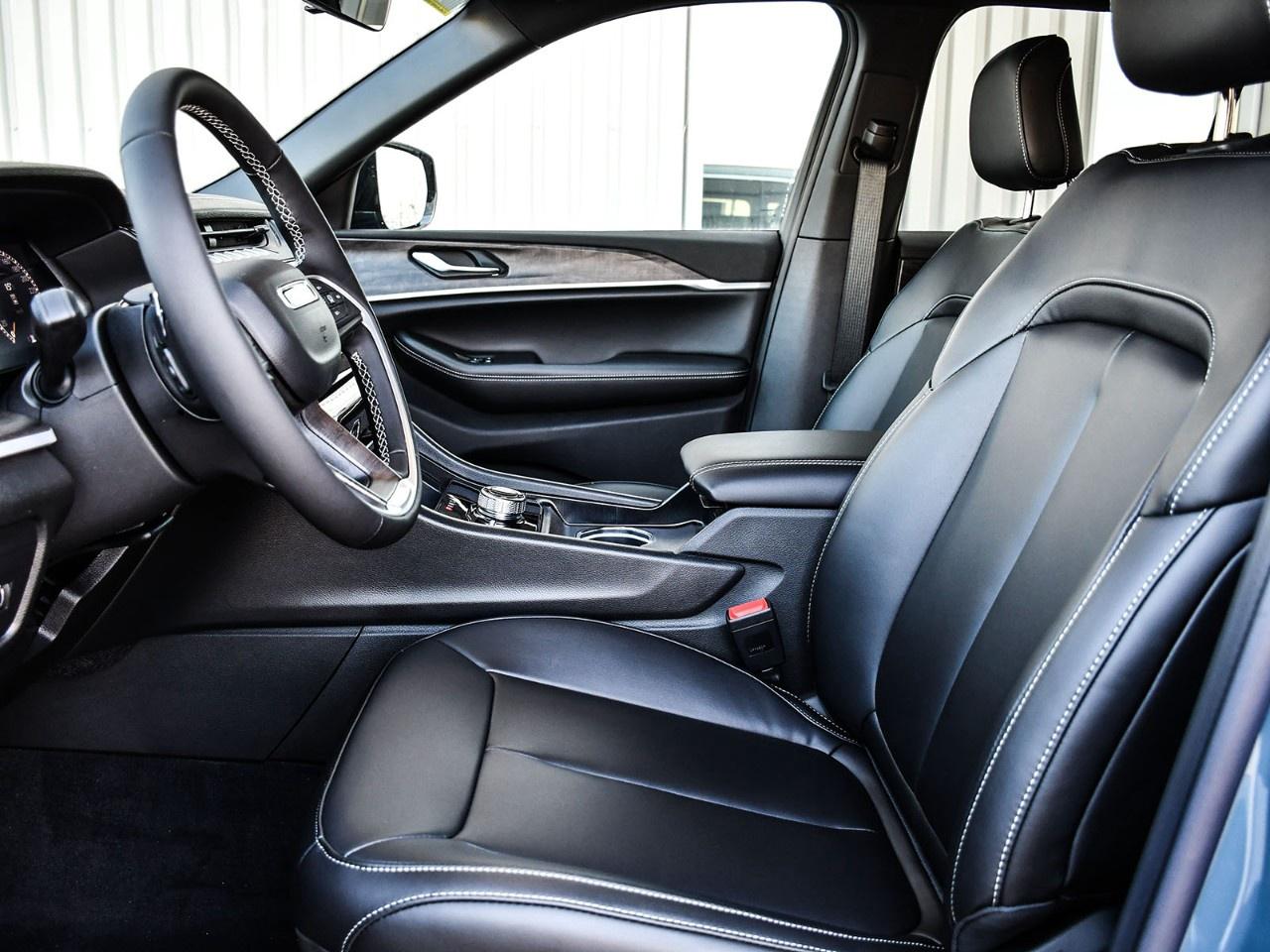 2026 Jeep Grand Cherokee  Photo