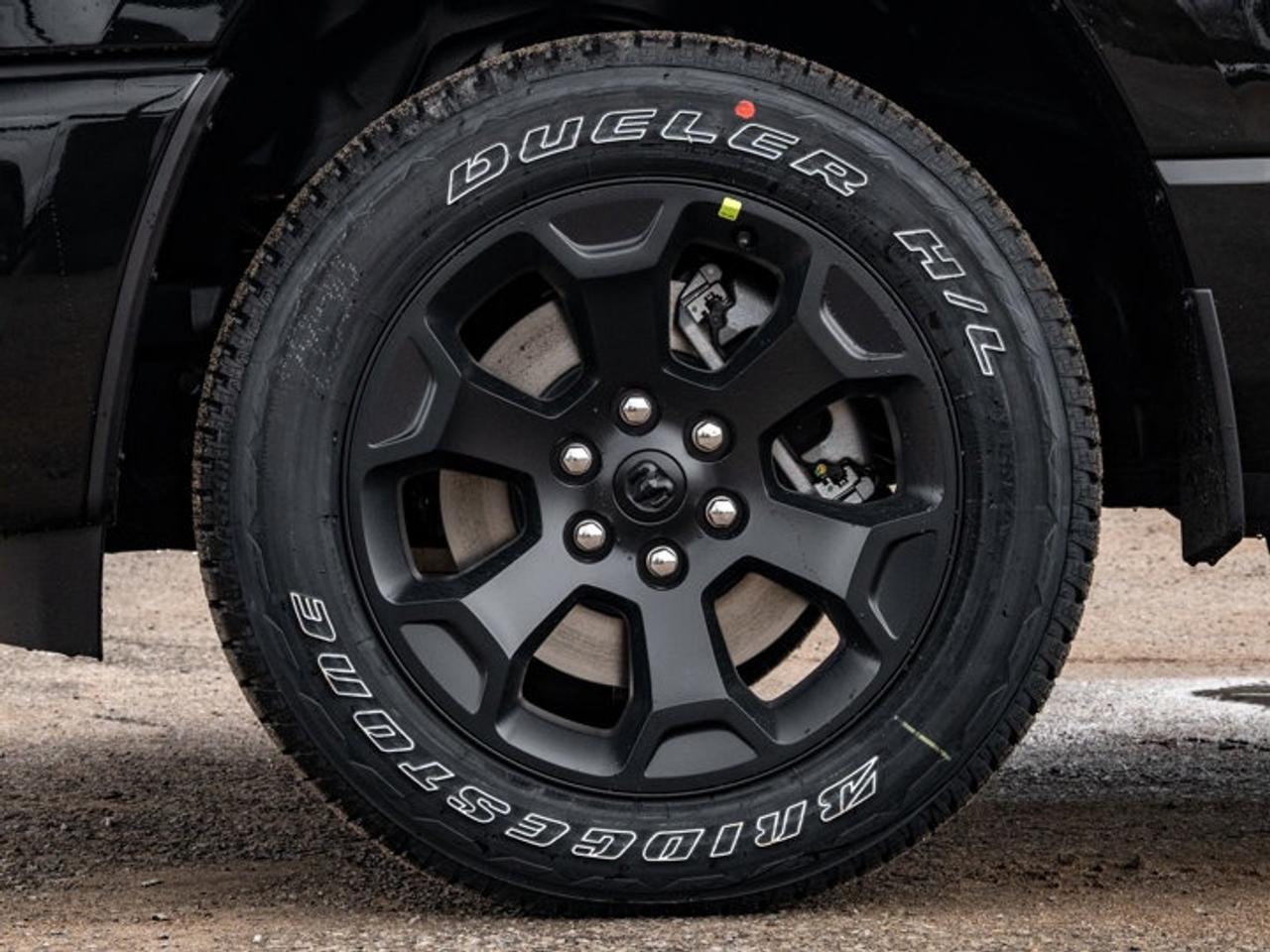 2026 RAM 1500 Express Photo