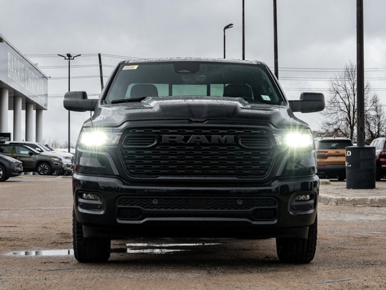 2026 RAM 1500 Express Photo