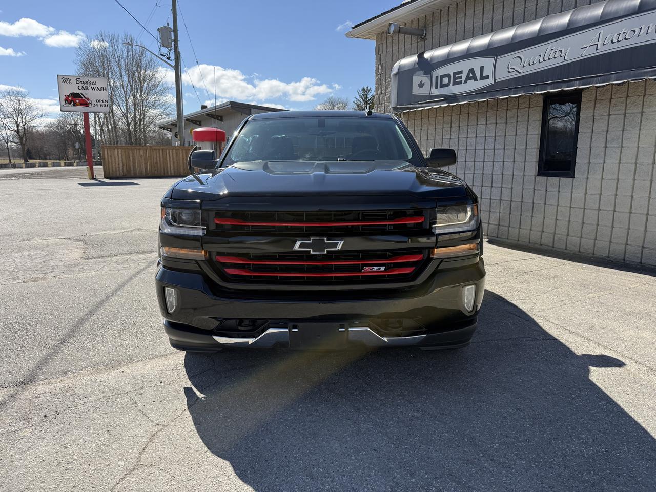 2017 Chevrolet Silverado 1500 LT Photo