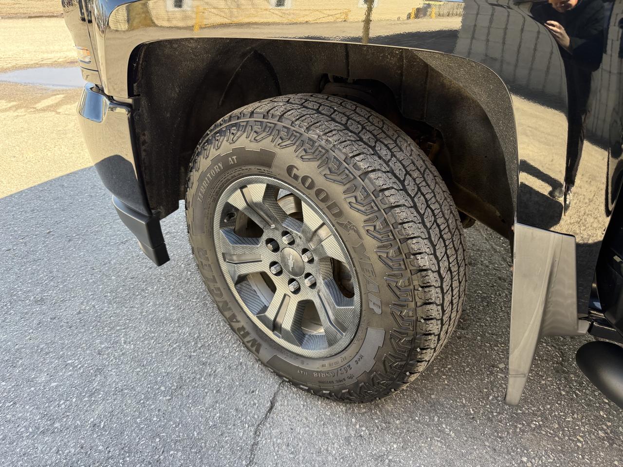 2017 Chevrolet Silverado 1500 LT Photo