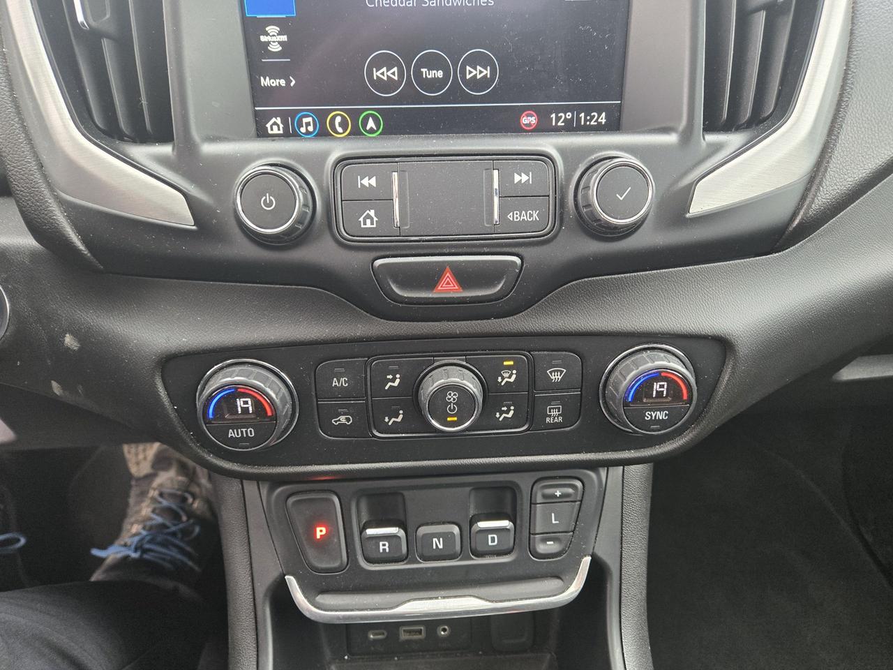2020 GMC Terrain SLE Photo