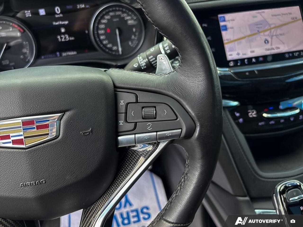 2023 Cadillac XT6 Sport 1SF|DRIVER ASSIST PK|TECH PK|20WHLS|NO ACCIDENTS Photo