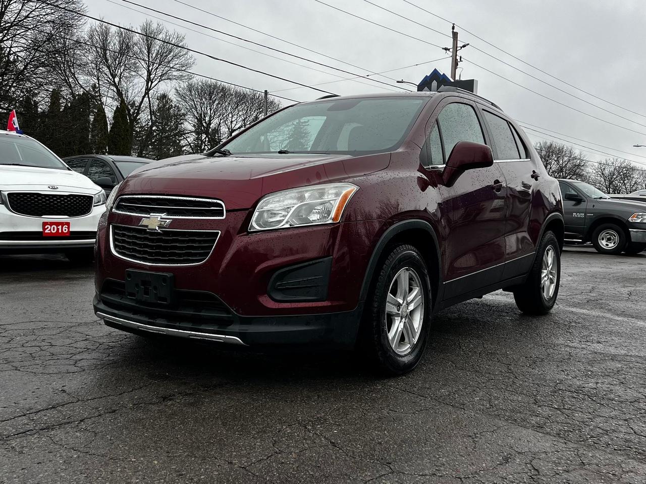 2016 Chevrolet Trax AWD 4dr LT Photo2