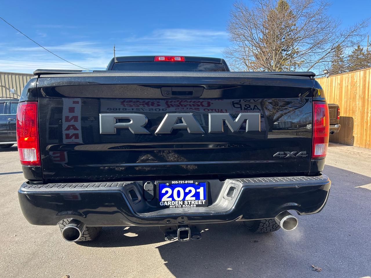 2021 RAM 1500 Classic EXPRESS Photo