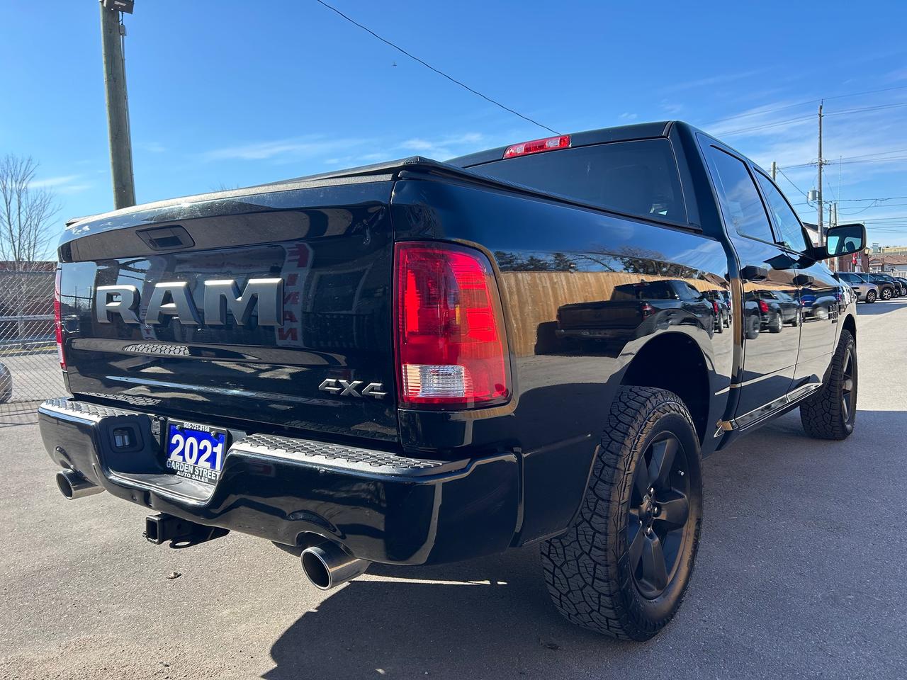 2021 RAM 1500 Classic EXPRESS Photo