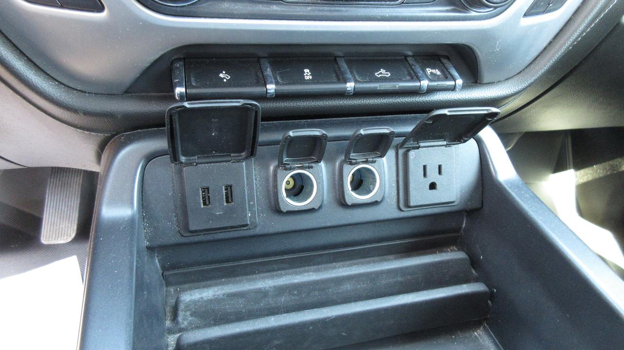 2018 GMC Sierra 1500 SLE  ELEVATION Photo