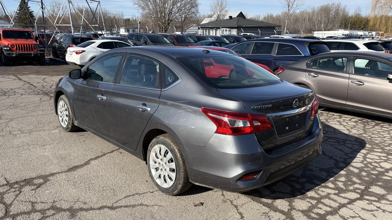 2018 Nissan Sentra SV Photo