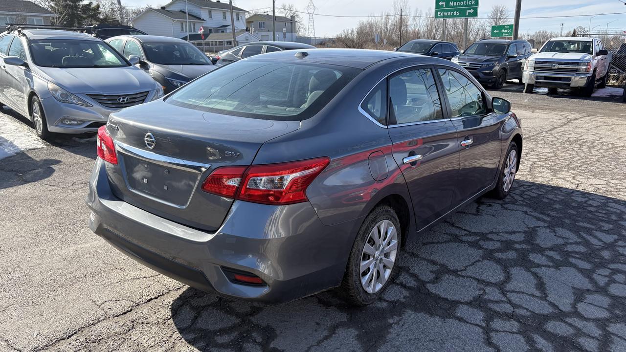 2018 Nissan Sentra SV Photo