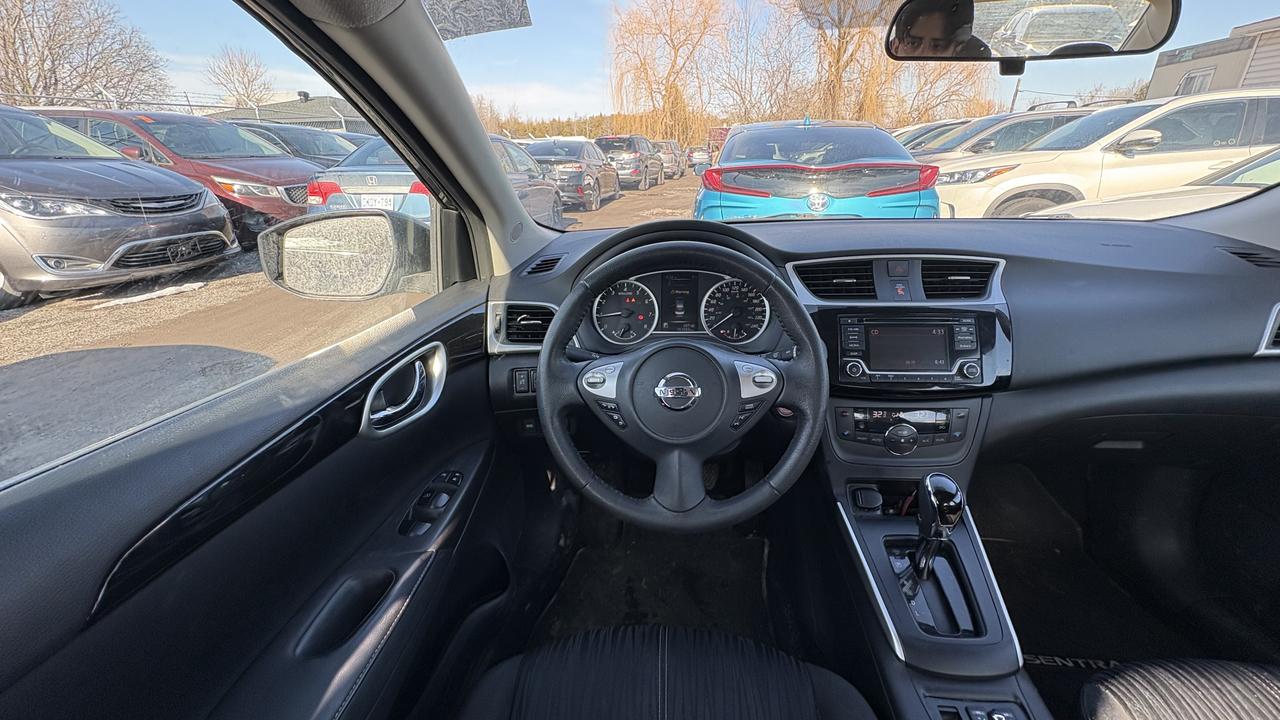2018 Nissan Sentra SV Photo