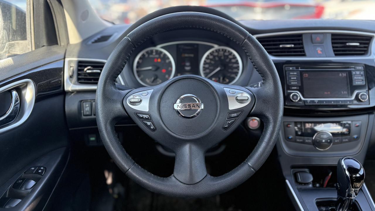 2018 Nissan Sentra SV Photo
