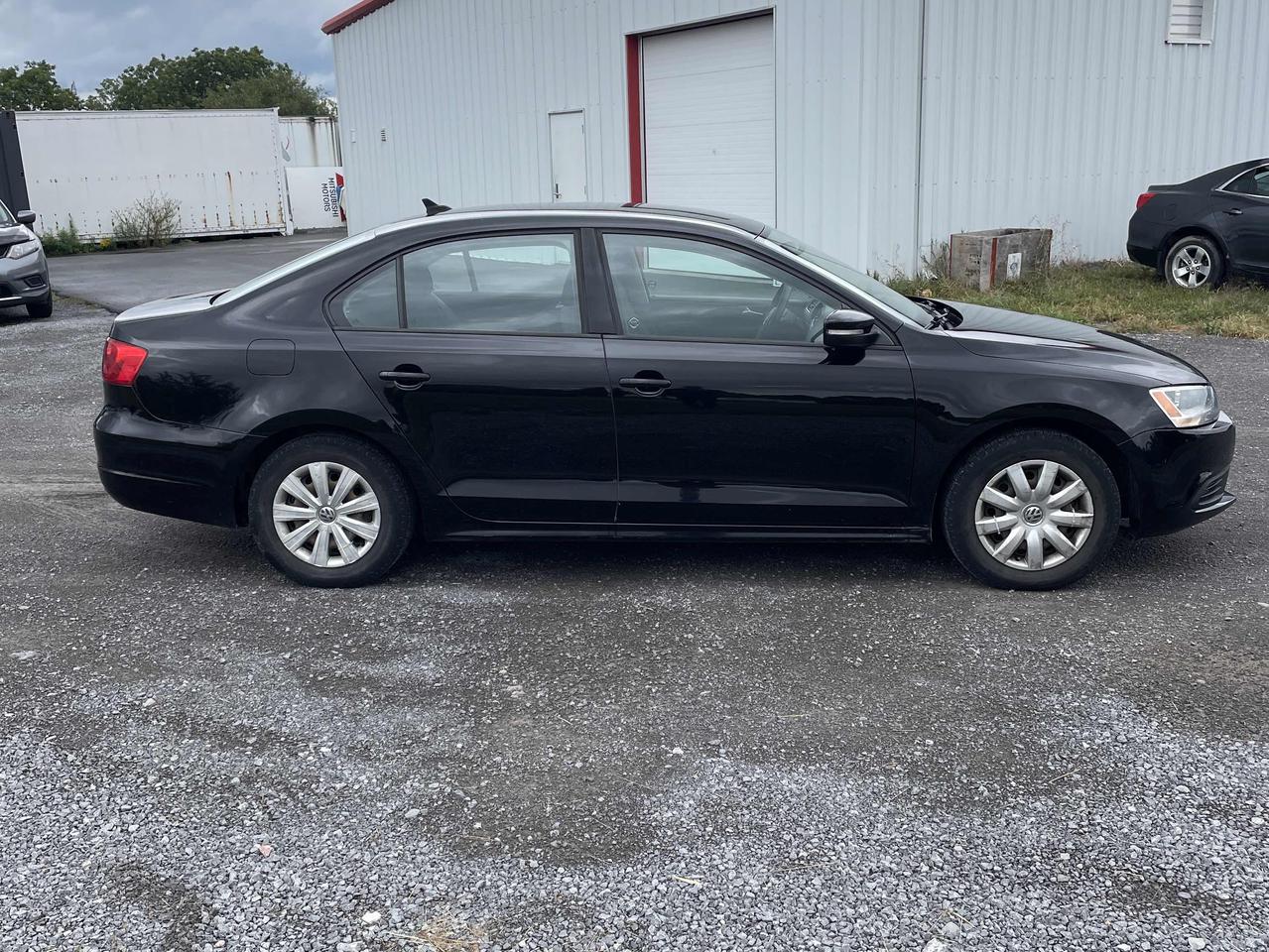 2014 Volkswagen Jetta 4dr 2.0L Auto Trendline+ Photo4