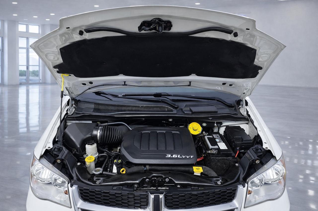 2016 Dodge Grand Caravan CANADA VALUE PACKAGE Photo