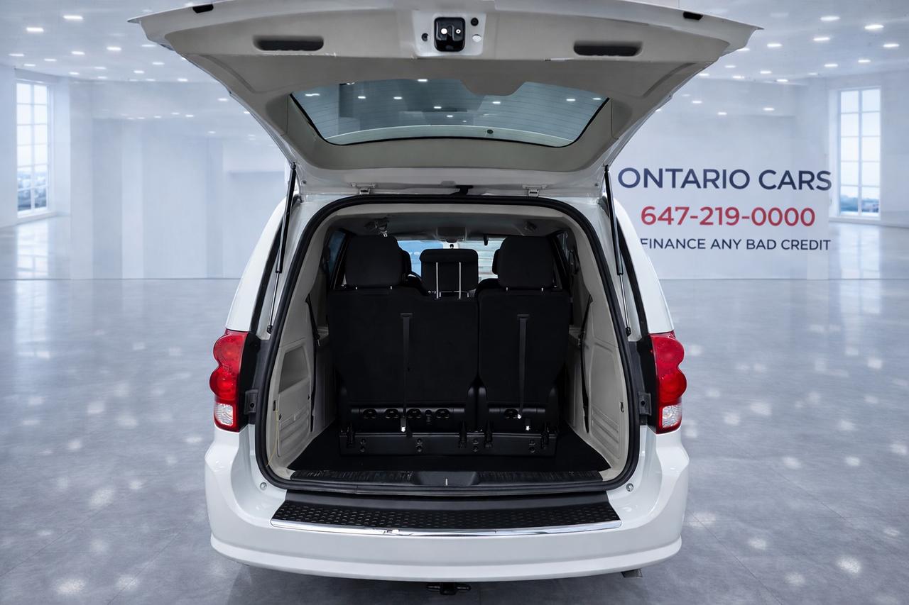 2016 Dodge Grand Caravan CANADA VALUE PACKAGE Photo