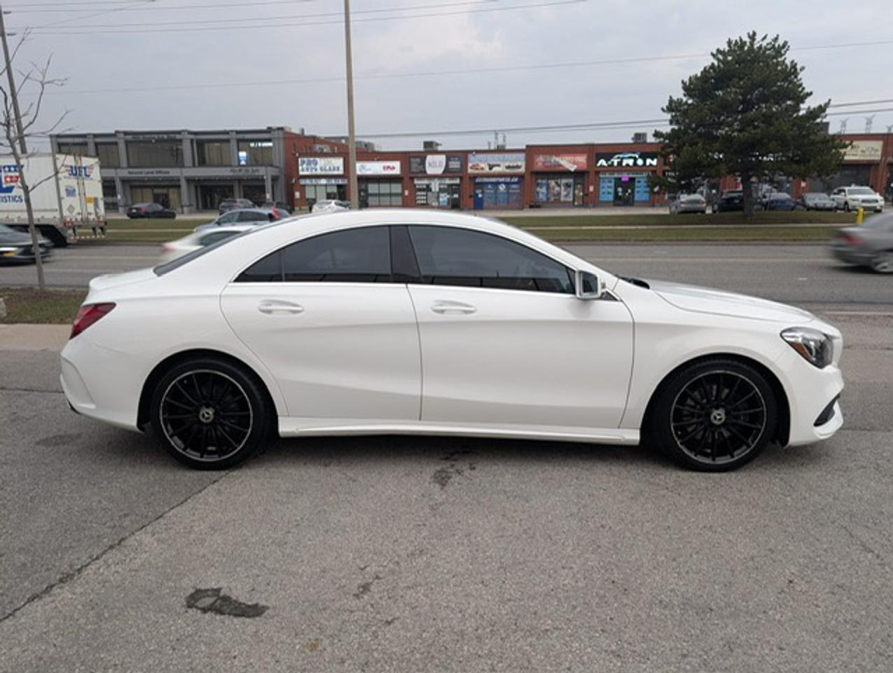 2019 Mercedes-Benz CLA-Class CLA 250 4MATIC * PANORAMIC ROOF * NAVIGATION Photo