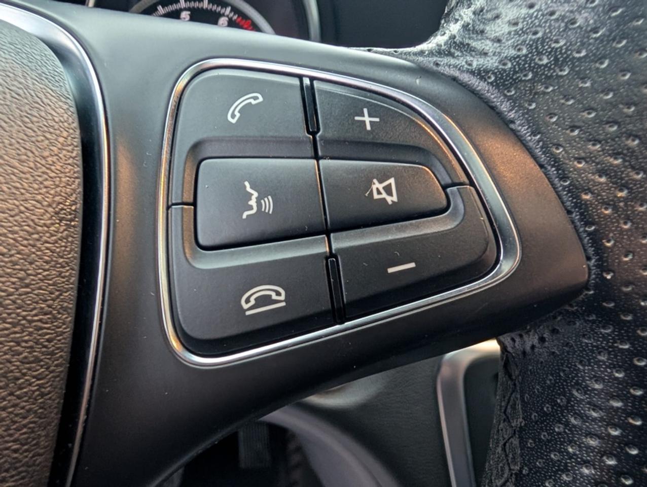 2019 Mercedes-Benz CLA-Class CLA 250 4MATIC * PANORAMIC ROOF * NAVIGATION - Photo #27