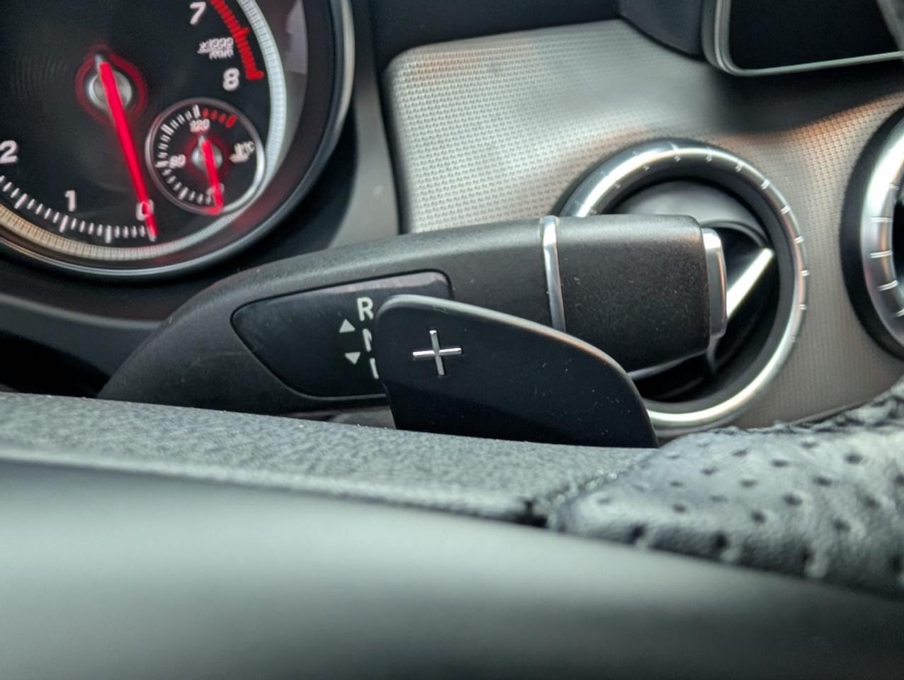 2019 Mercedes-Benz CLA-Class CLA 250 4MATIC * PANORAMIC ROOF * NAVIGATION - Photo #25