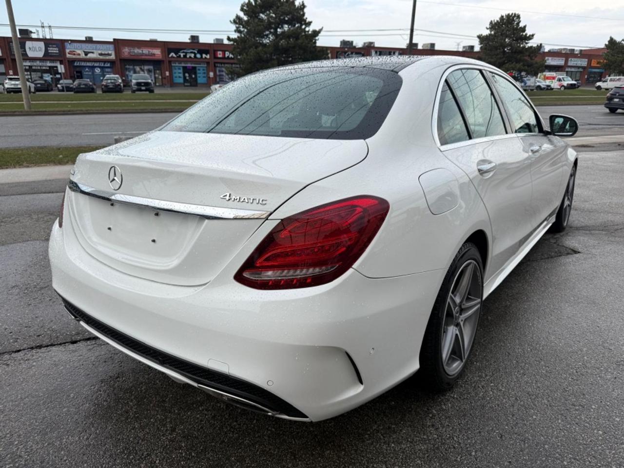 2018 Mercedes-Benz C-Class C 300 4MATIC * NAVIGATION * PANORAMIC ROOF - Photo #5