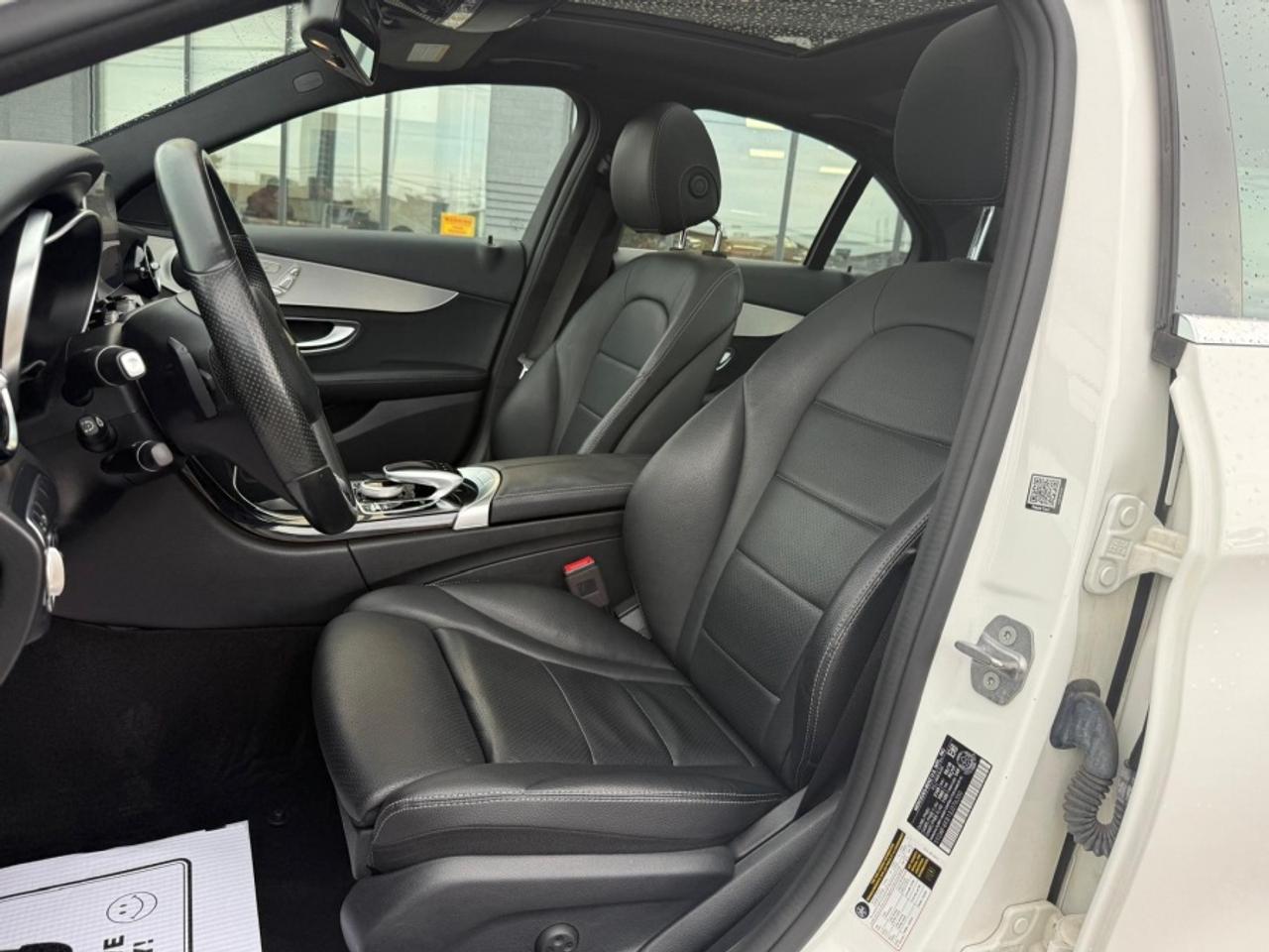 2018 Mercedes-Benz C-Class C 300 4MATIC * NAVIGATION * PANORAMIC ROOF - Photo #9