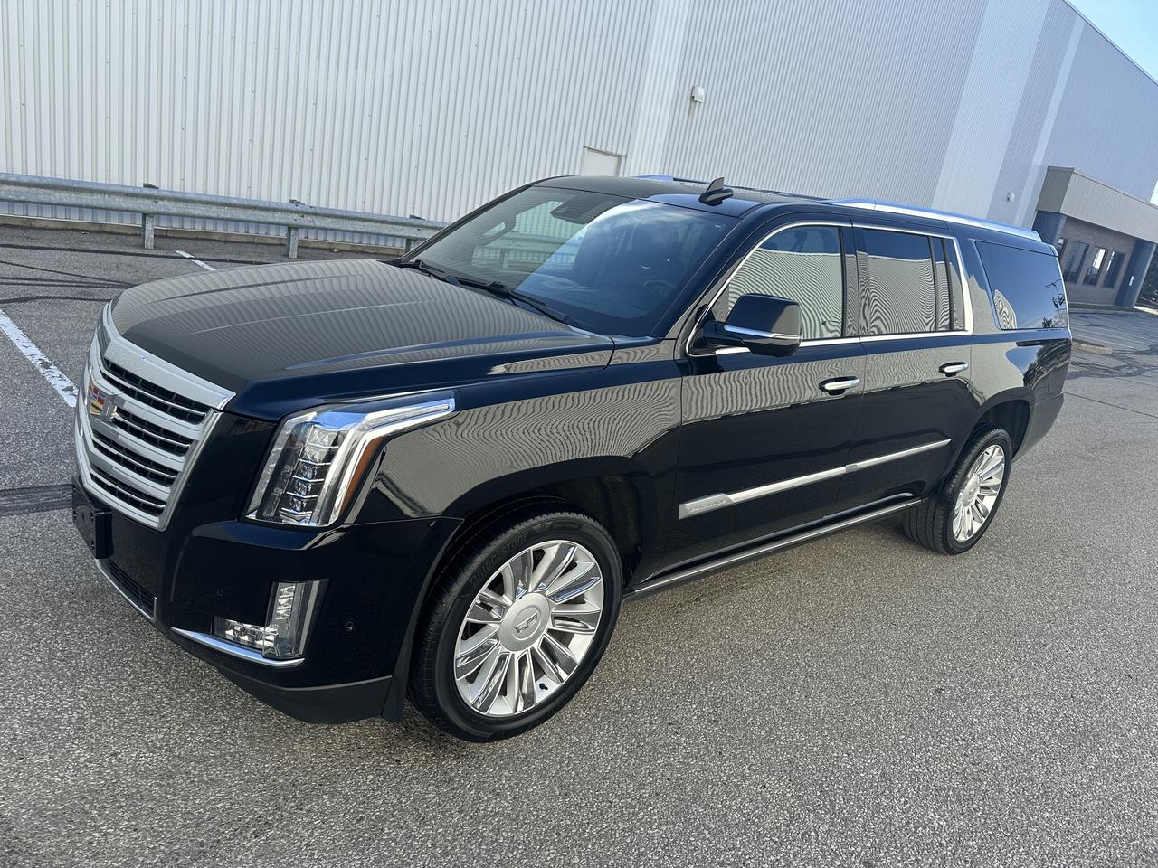 2020 Cadillac Escalade ESV Platinum Triple Black 6.2L Photo3