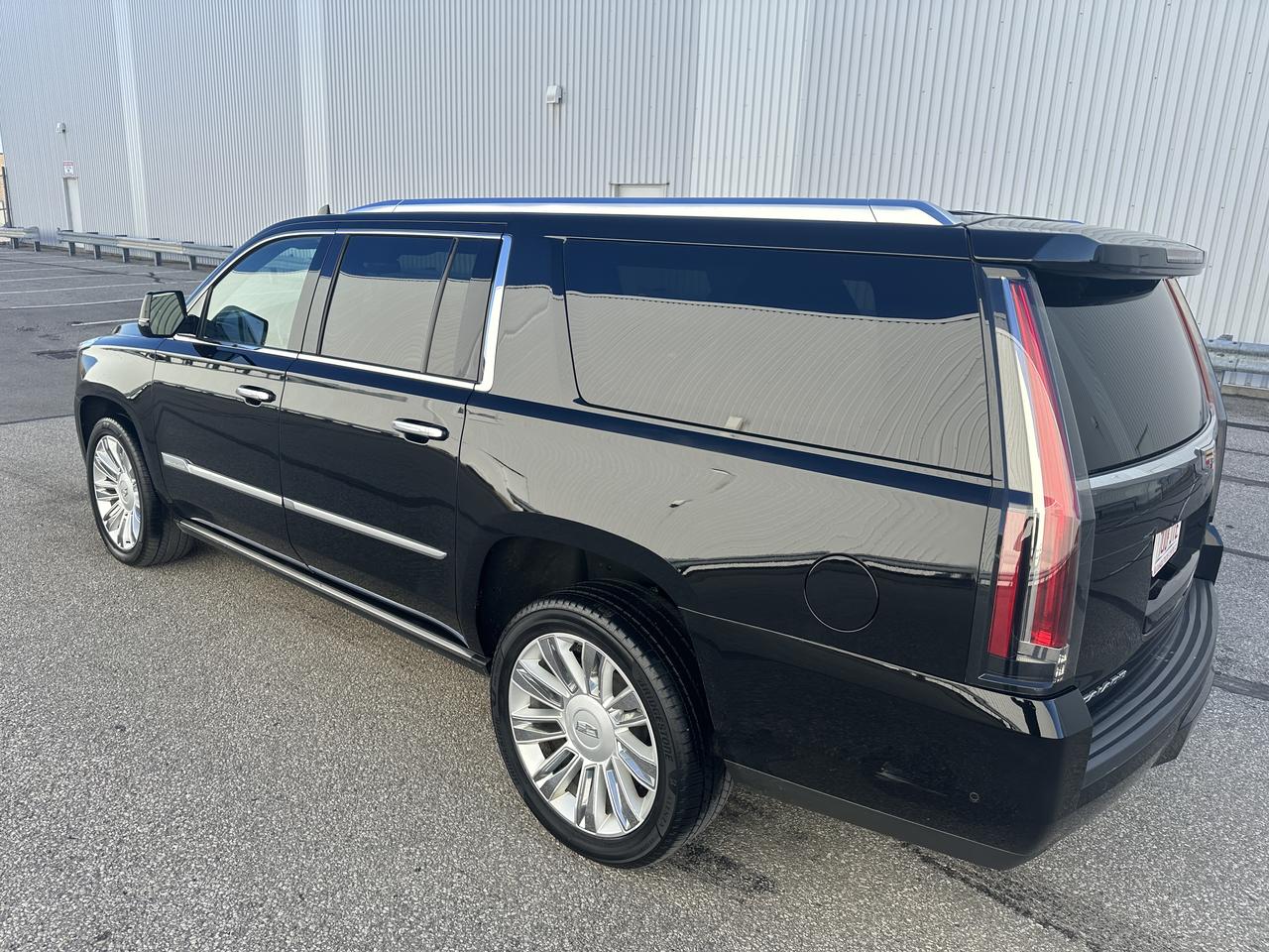 2020 Cadillac Escalade ESV Platinum Triple Black 6.2L Photo