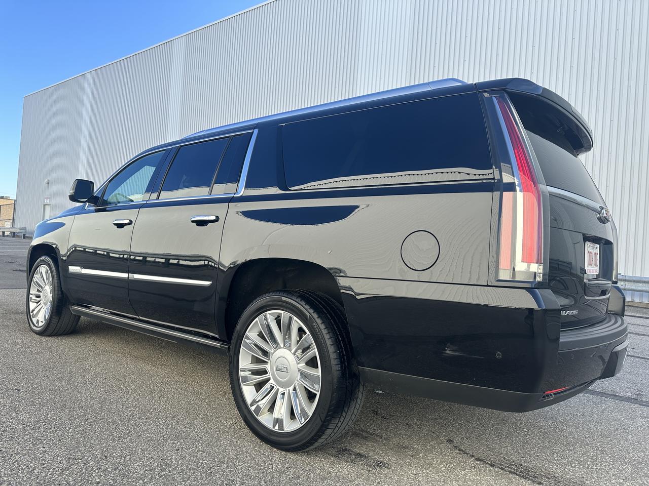 2020 Cadillac Escalade ESV Platinum Triple Black 6.2L Photo