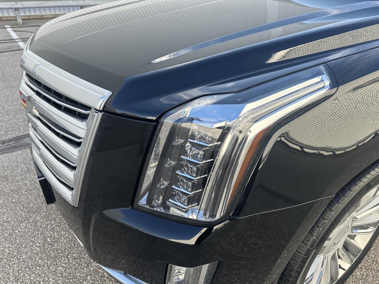 2020 Cadillac Escalade ESV Platinum Triple Black 6.2L Photo