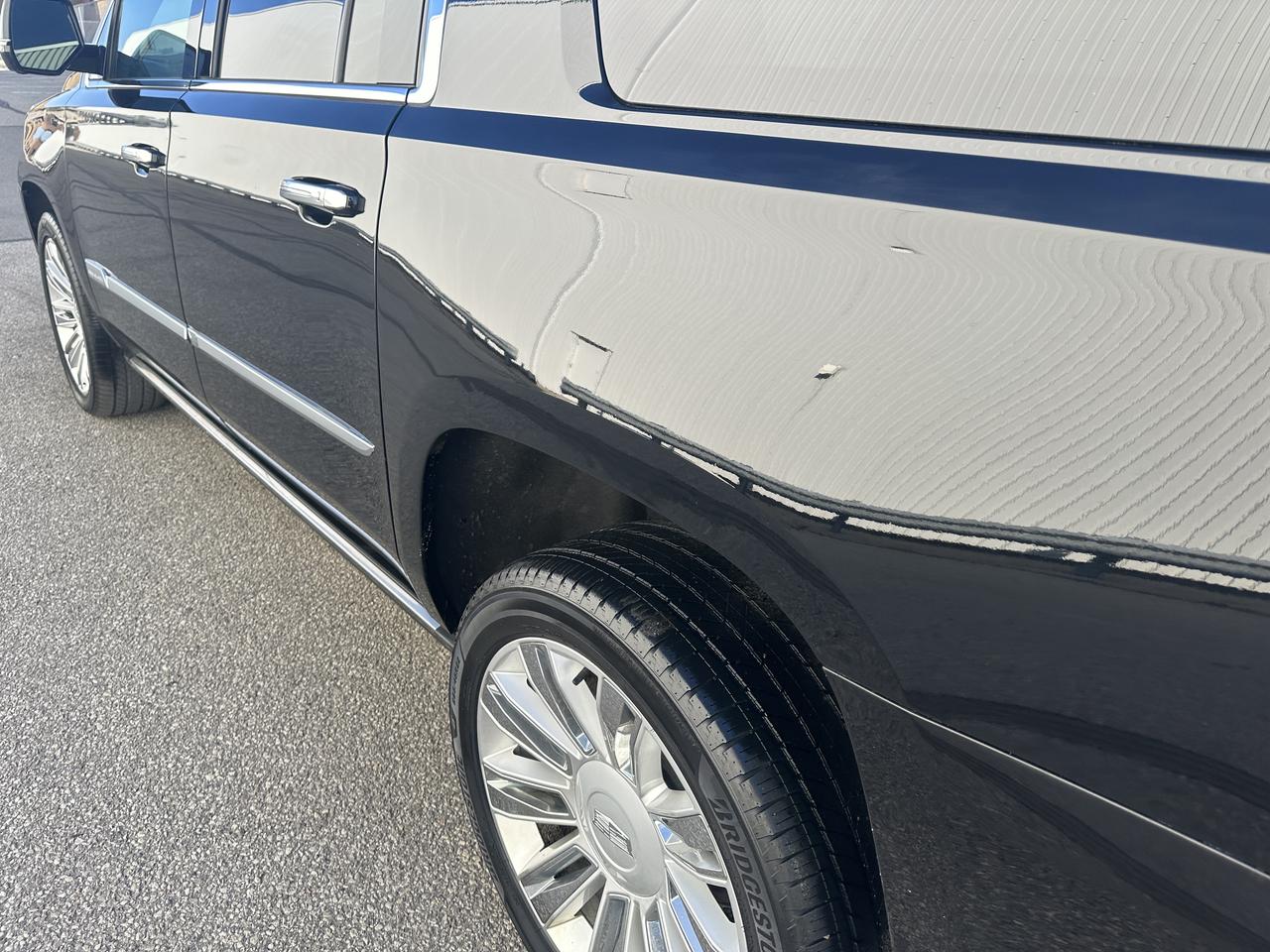 2020 Cadillac Escalade ESV Platinum Triple Black 6.2L Photo