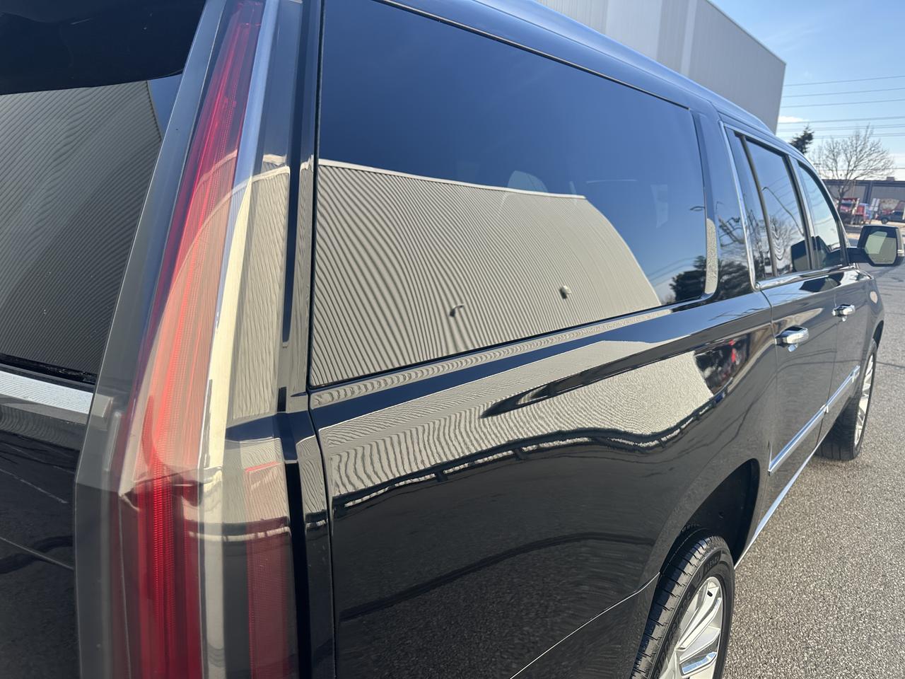 2020 Cadillac Escalade ESV Platinum Triple Black 6.2L Photo
