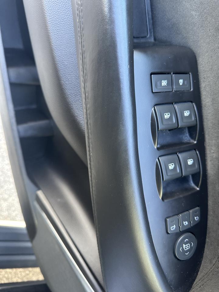 2020 Cadillac Escalade ESV Platinum Triple Black 6.2L Photo