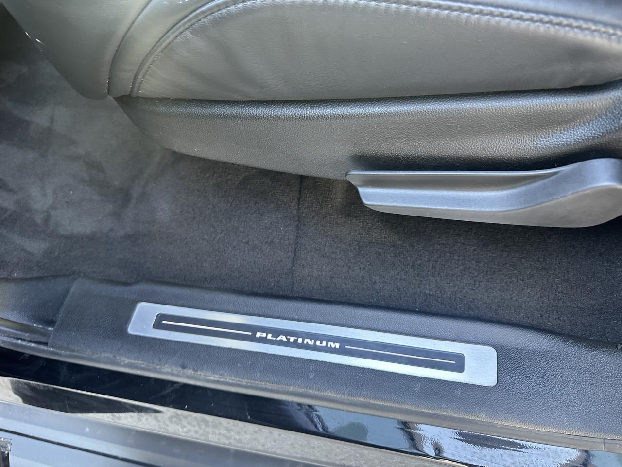 2020 Cadillac Escalade ESV Platinum Triple Black 6.2L Photo