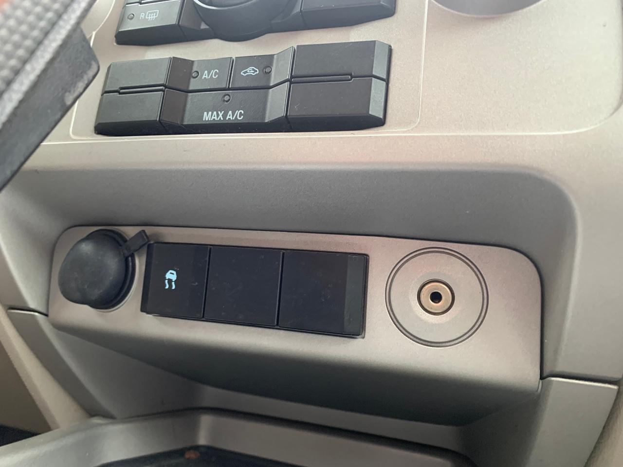 2008 Ford Escape XLT Photo